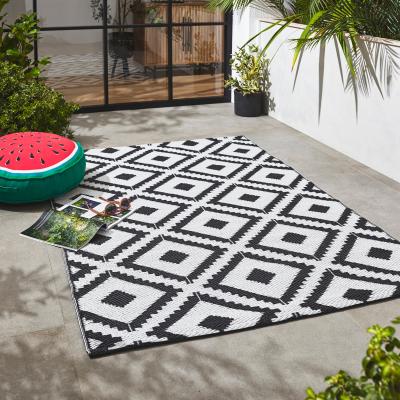 Dunelm Maroc Geometric Indoor Outdoor Plastic Rug Black and White