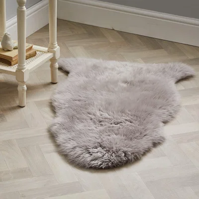 Dunelm Single Pelt Sheepskin Rug Grey