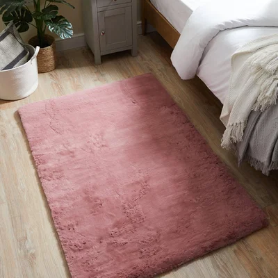 Dunelm Faux Rabbit Fur Rug Rose (Pink)