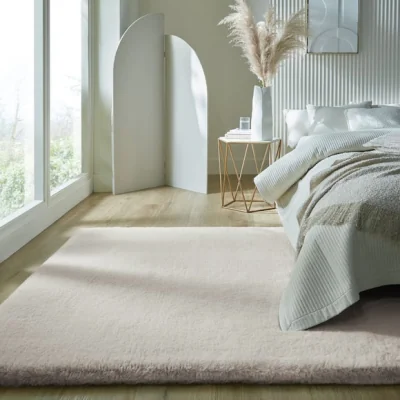 Dunelm Ivy Luxury Faux Fur Rug