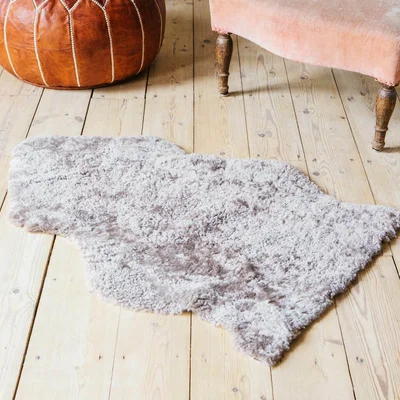 Graham & Green Curly Vole Sheepskin