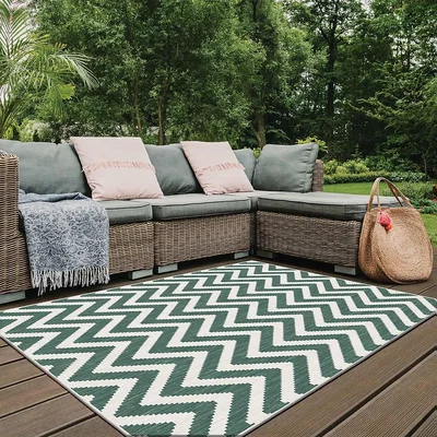Homebase Duo Weave Indoor/Outdoor Rug - Chevrons Green - 160x230cm