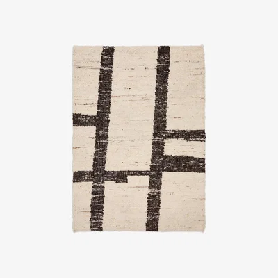 Kave Home Hadin black and white rug, 200 x 300 cm
