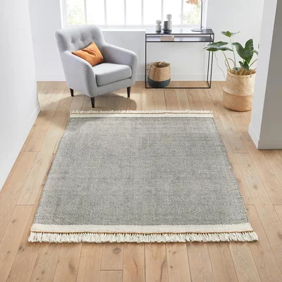 La Redoute Naga Fringed Wool Rug