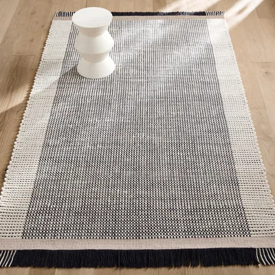 La Redoute Sekot Handwoven Fringed 100% Wool Rug