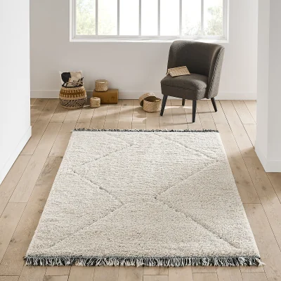 La Redoute Effie Berber Style Fringed Rug
