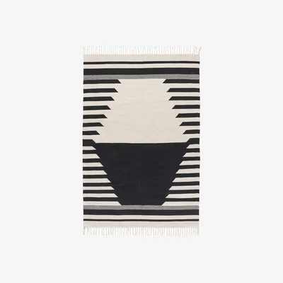 Made in Design Iselin Rug textile black / 140 x 200 cm - BROSTE COPENHAGEN