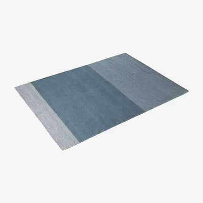 Made in Design Varjo Rug - 170 x 240 cm by Muuto Blue