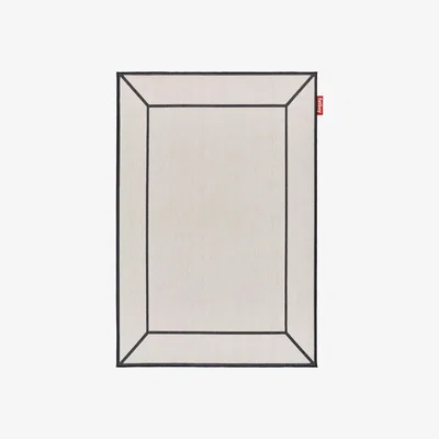 Made in Design Carpretty Frame Outdoor rug - / 200 x 290 cm - Woven polypropylene by Fatboy White/Beige