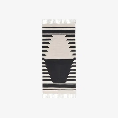 Made in Design Iselin Rug textile black / 70 x 140 cm - BROSTE COPENHAGEN