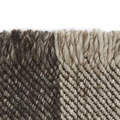 Nordic Nest Kvadrat Fringe carpet 0192 180x240 cm