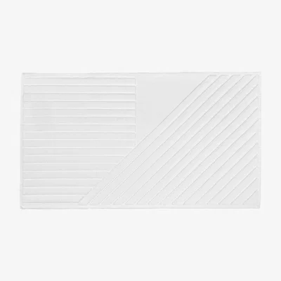 Nordic Nest Stripes bath mat 50x90 cm White