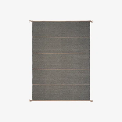 Nordic Nest Linie Design Vision Walk wool carpet 170x240 cm Grey-rose