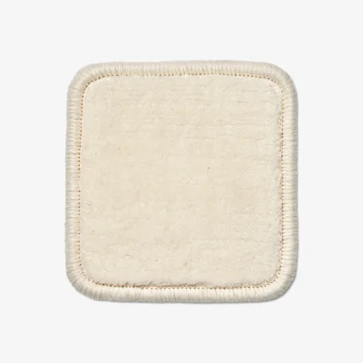Nordic Nest Classic Collection Lobby rug with overlock stitching Off-white 300x400 cm