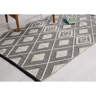 Perch and Parrow Jaden Diamond Rug, Medium
