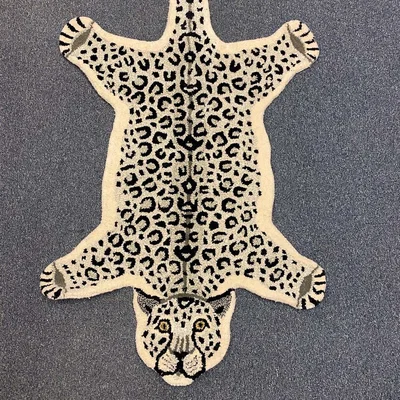 The Range Snowy Leopard Rug Large - neutral