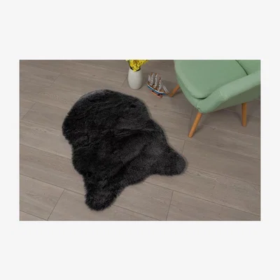 The Range Fox Faux Fur Rug - Black