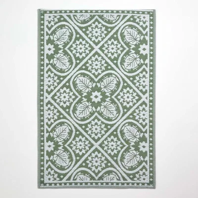 The Range Homescapes Green Outdoor Rug with Floral Leaf Pattern - Green