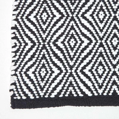 The Range Homescapes Trance Diamond Pattern Recycled Fibre Rug - Black / 200cm