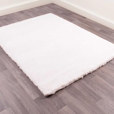 The Rug Seller Luxe Faux Fur Rug in Ivory White