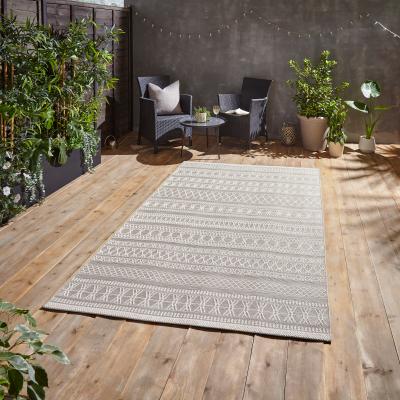 The Rug Seller Coast 9421 Indoor Outdoor Boho Rug in Beige