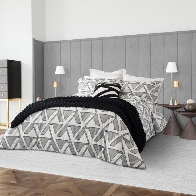 The Rug Seller Nalu Alana Bedding by Nicole Scherzinger in White & Black&nbsp;74x48cm