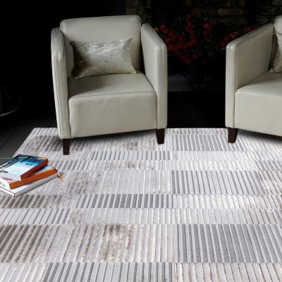 The Rug Seller Aurora Ripple AU14 Geometric Rugs in Metallic Gold Silver