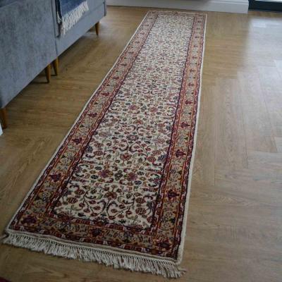 The Rug Seller Isphahan Traditional Hand Knotted Wool Runner Rug in Cream Red&nbsp;82x393cm