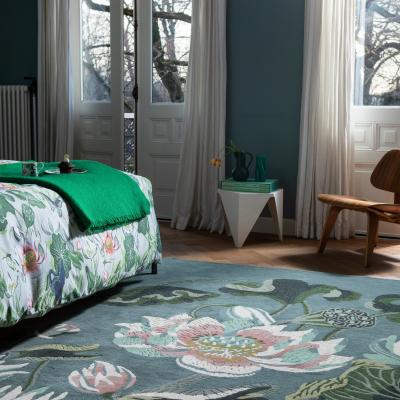 The Rug Seller Waterlily Wool Rugs 38608 by Wedgwood in Midnight Pond Blue