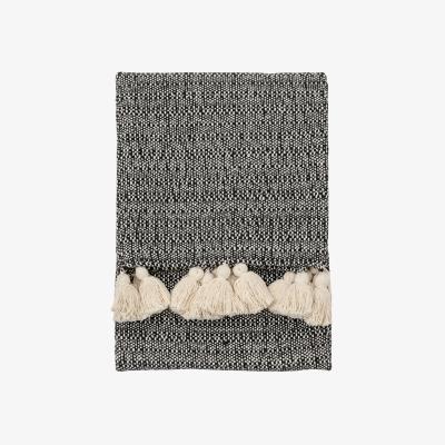 The Rug Seller Onyx Woven Tassel Throw in Black & Cream&nbsp;130x170cm
