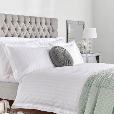 The Rug Seller Shalford Cotton Bedding Set by Laura Ashley in White137x200cm