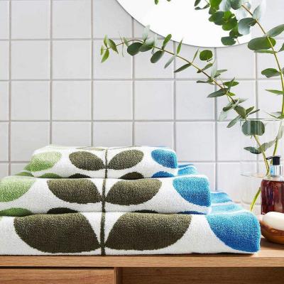 The Rug Seller Trio Stem Riviera Bathroom Towel in Multi by Orla Kiely&nbsp;50x90cm