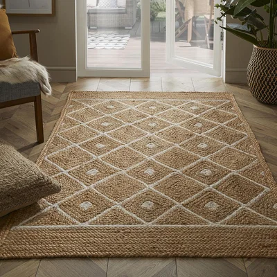The Rug Seller Natural Diamond Prestbury Hand Braided Jute Rug in Natural&nbsp;120x170cm