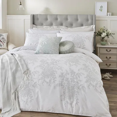 The Rug Seller Picardie Cotton Bedding Set by Laura Ashley in Fennel Green137x200cm