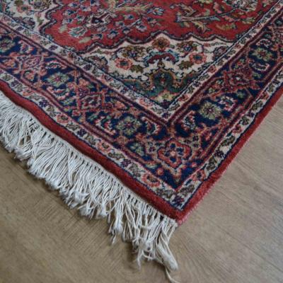 The Rug Seller Keshan Traditional Hand Knotted Wool Runner Rug in Red&nbsp;83x320cm