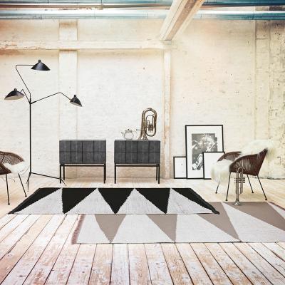 The Rug Seller Smart Triangle Rugs 0002 01 by Carpets & Co in Black and White