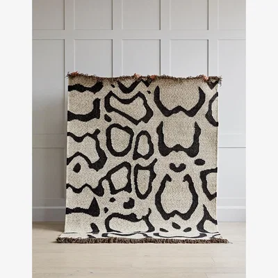 Rose & Grey Giraffe Print Rug