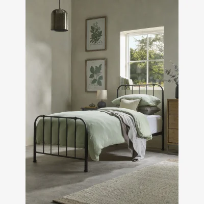 Cox and Cox Metal Spindle Single Bed - Black