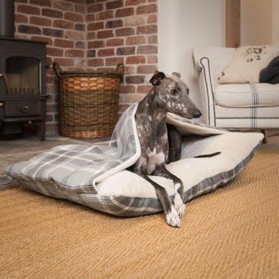 Dunelm Lords and Labradors Balmoral Tweed Sleepy Burrow Dog Bed