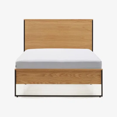Kave Home Taiana oak wood veneer bed with steel legs in a black finish, 90 x 190 cm
