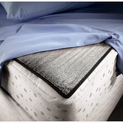 The Range Heat-Reflective Bed Underlay - Silver / Double/King