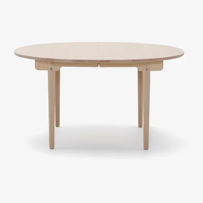 The Conran Shop CH337 TABLE 140X115 WHITE OIL OAK