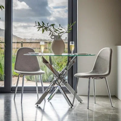 Knees Gordon Dining Table - Clear