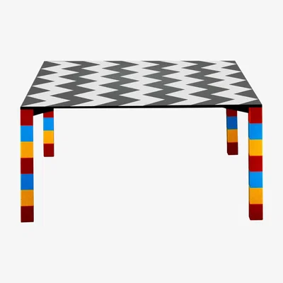 Made in Design Square table Pierre plastic material / By George J. Sowden, 1981 / 150 x 150 cm - Memphis Milano