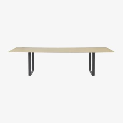 Made in Design 70-70 XXL Rectangular table - / 295 x 108 cm - Solid oak by Muuto Natural wood