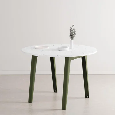 Made in Design New Modern Round table - / Ø 108 cm - Recycled plastic / 4 to 6 people by TIPTOE Green