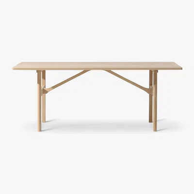 Nordic Nest Fredericia Furniture 6284 dining table Oiled oak