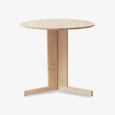 Nordic Nest Form & Refine Trefoil dining table Ø75 cm White oak