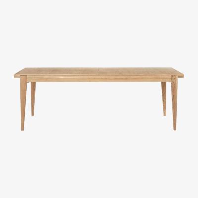 Nordic Nest Gubi S-table dining table Oak matte lacqured. extendable
