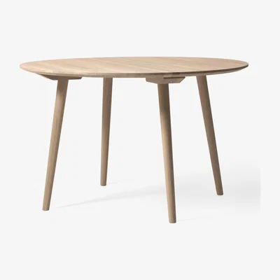 Nordic Nest &Tradition In Between table SK4 Light  oiled oak